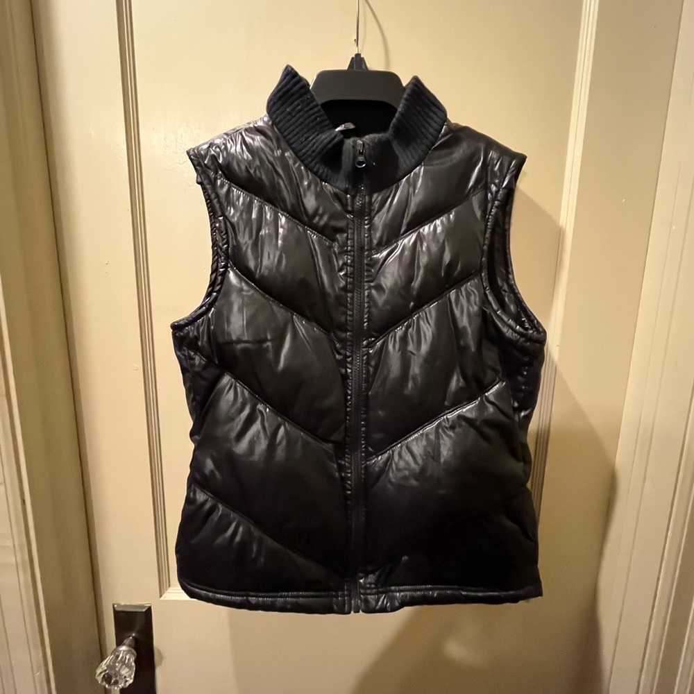 Old Navy Black Puffer Vest